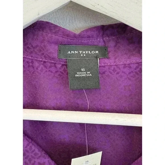 Ann Taylor Women's 16 Purple Floral Geometric Lightweight Sheer Button Up Shirt - Picture 4 of 8